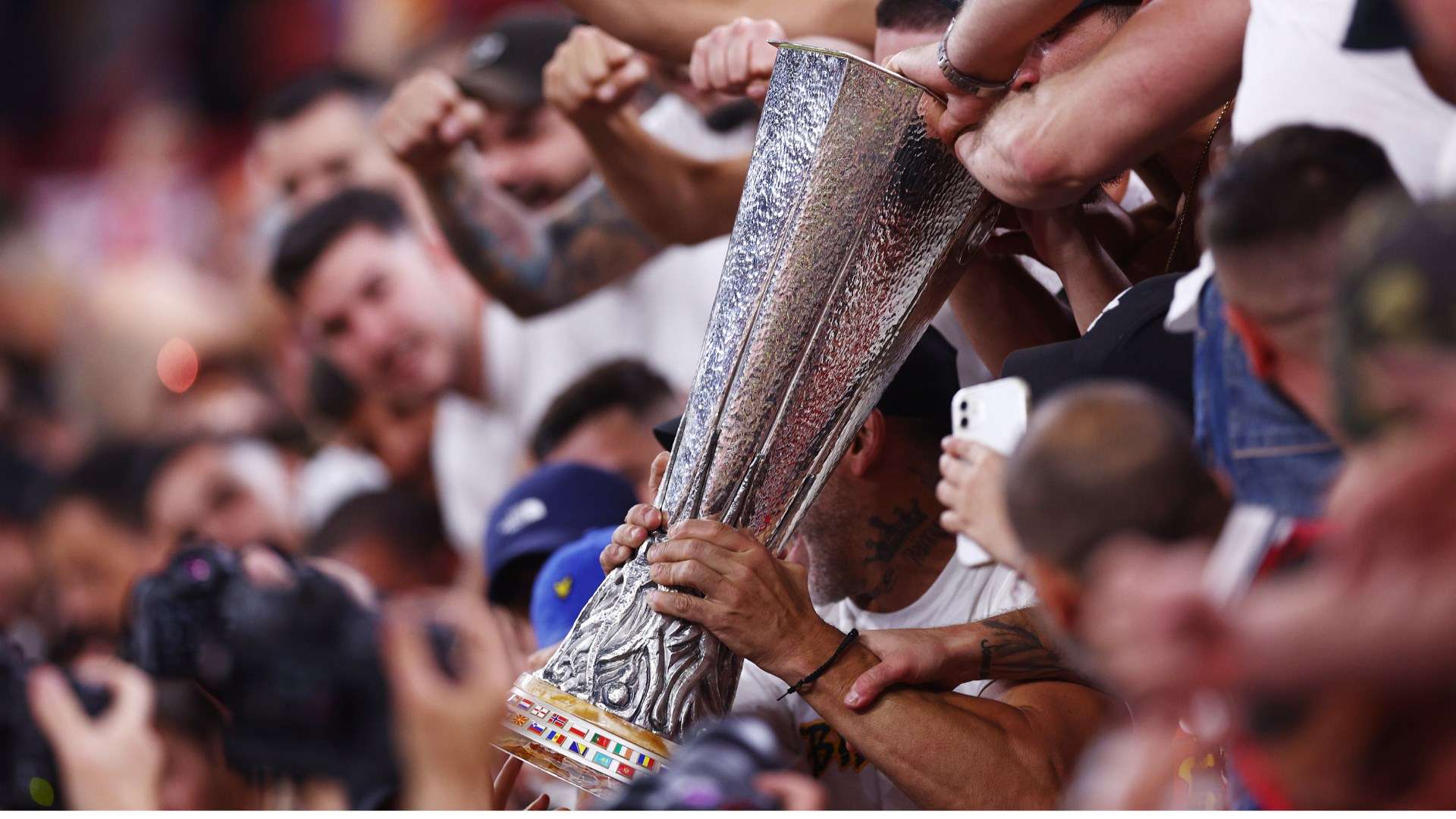 擊力難以匹 擊力難以匹